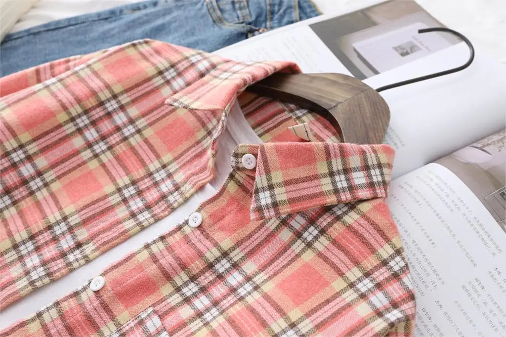 Women's Long Sleeve Checked Blouse