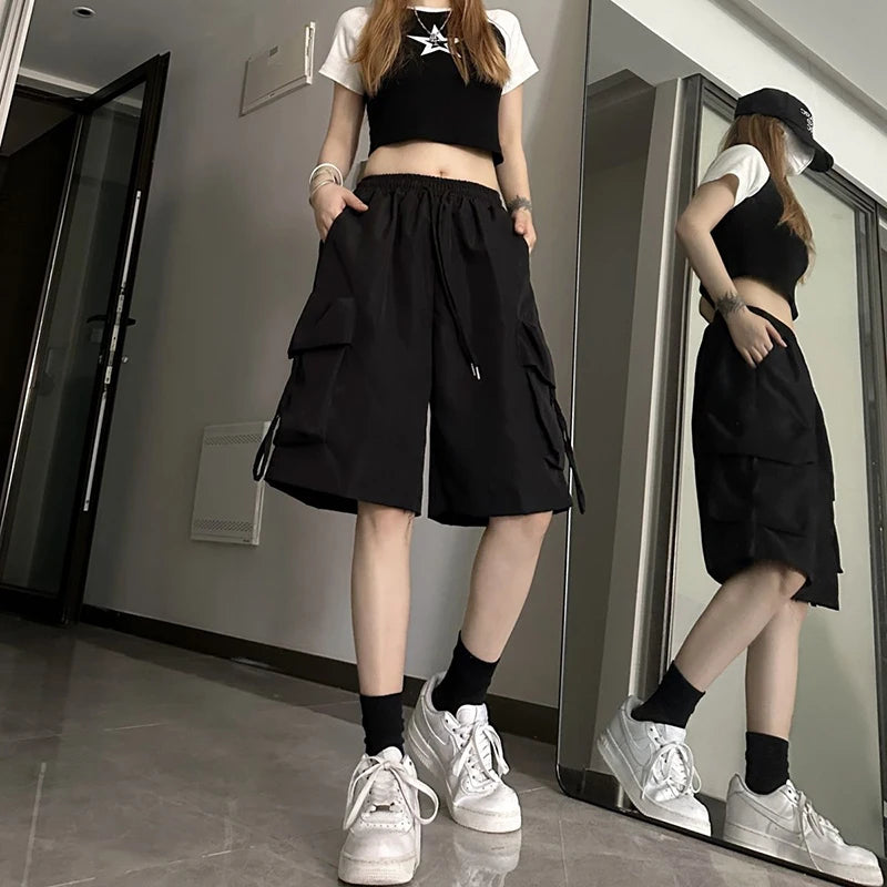 Women’s High-Waist Cargo Shorts with Large Pockets