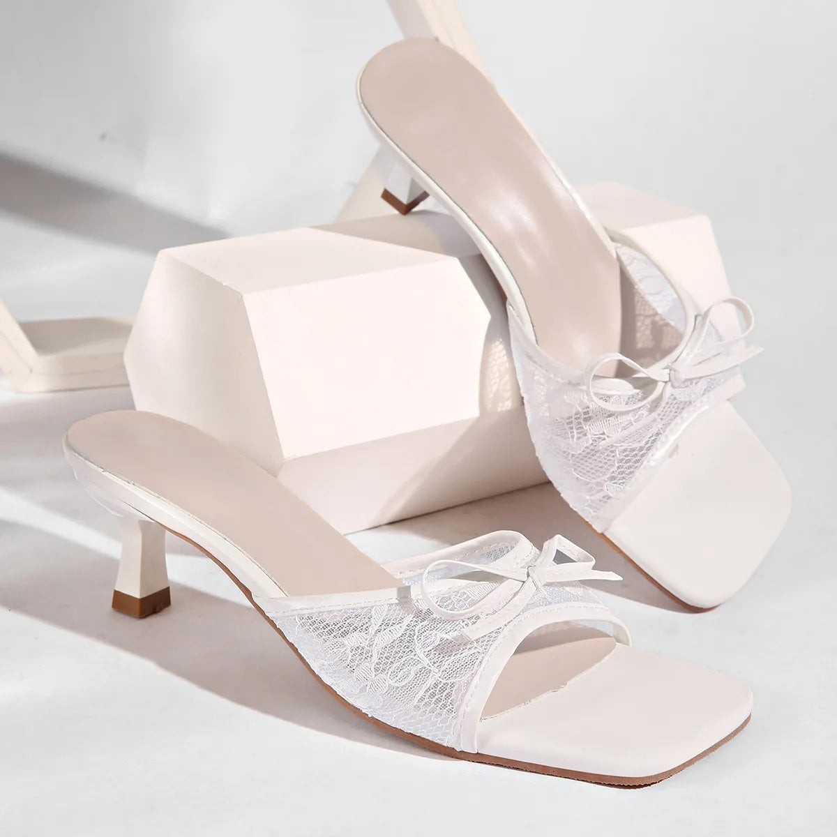 Fancy Lace Flower Mule Sandals Woman Square Toe Kitten Heel Slide Slippers Ladies Black Brown Net Bowknot Design Party Shoes